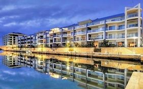 Canal Breeze Retreat